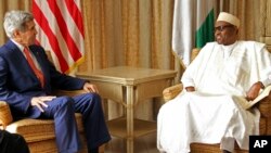 Janaral Buhari da Sakataren Harkokin Wajen Akurka, John Kerry.