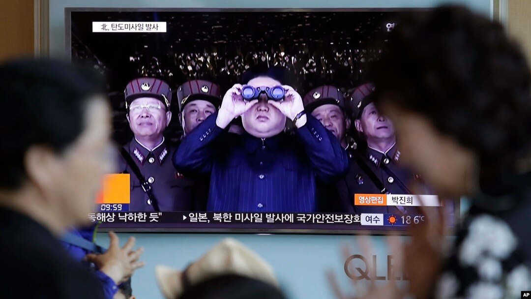 Hình ảnh lãnh tụ Bắc Hàn Kim Jong Un trên truyền hình Hàn Quốc hôm 14/5. 