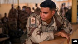 French Troops Begin Mali Base Pullout [05:11]