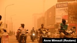 12 détenus morts: sans autopsie, la justice du Faso écarte des morts par balle