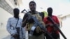 Lo que sabemos de 'Barbacoa', el poderoso líder pandillero que tiene en vilo a Haití