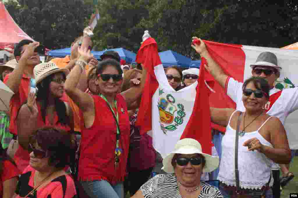 La celebración del día de la Independencia del Perú se celebró en las calles de Nueva Jersey y Arlington, en Virginia.