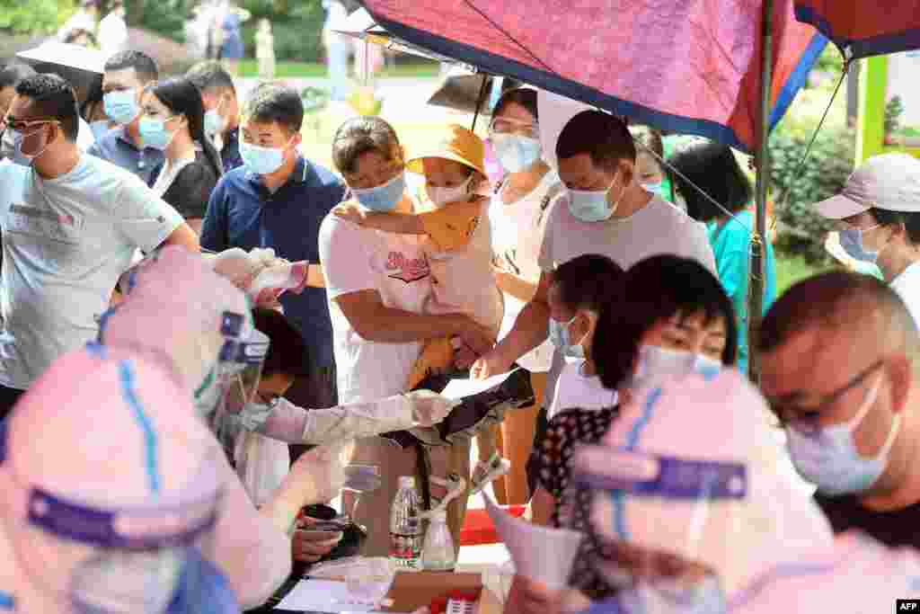 중국 우한에서 전 주민 대상 대규모 신종 코로나바이러스 감염 검사가 실시되고 있다. 