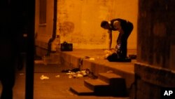 Un policier à Chicago. (AP Photo/Paul Beaty) 