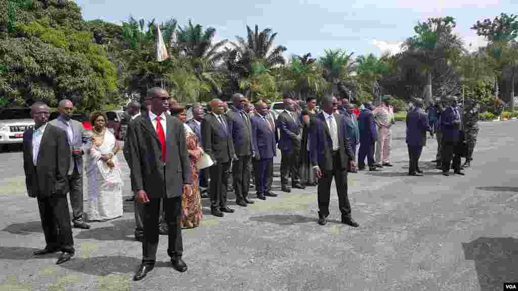 Des hautes personnalités du pays, ont assisté à la cérémonie en l'hommage de l'ex-président burundais, ke 16 mai 2016.