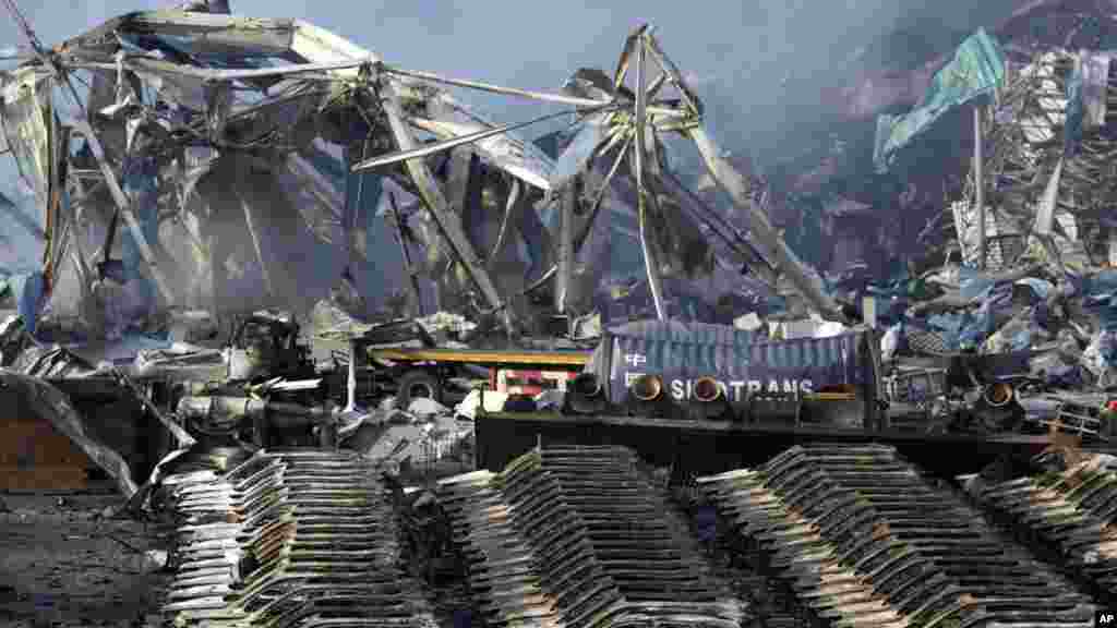 Reste du dépot détruit de Tianjin ,13 août 2015