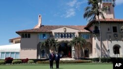 Tổng thống Donald Trump và Chủ tịch Trung quốc Tập Cận Bình sau cuộc họp tại Mar-a-Lago, Palm Beach, Florida, ngày 7/4/2017