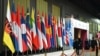 Bendera dari negara-negara kelompok ASEAN ditampilkan dalam KTT ASEAN di Bangkok, Thailand, pada 4 November 2019. (Foto: AFP/RomeoGacad)