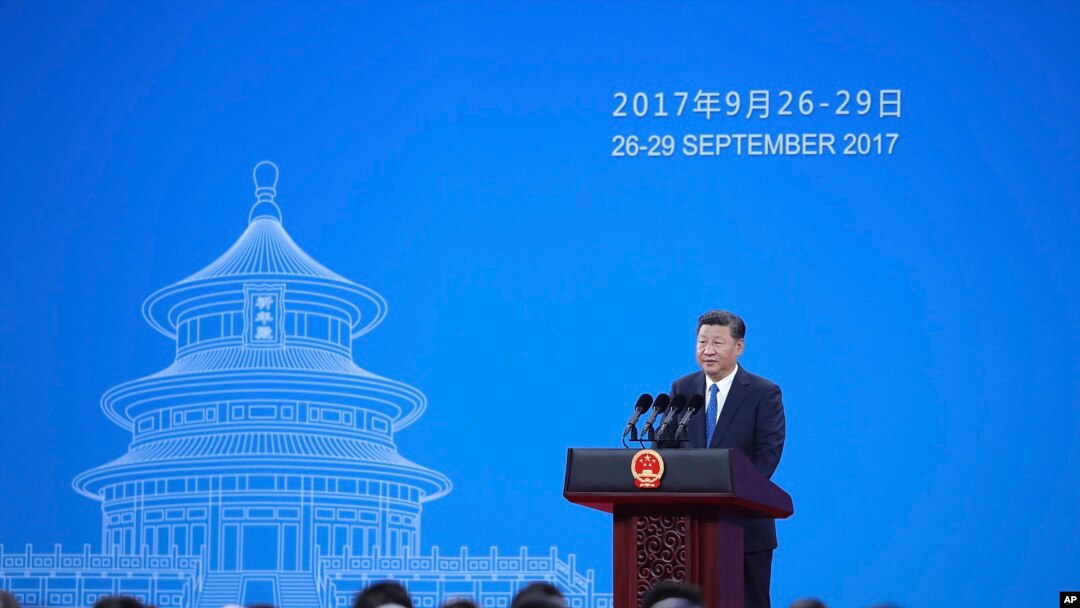 Presiden Xi Jinping berbicara dalam Sidang Umum Interpol ke-86 di Beijing, 26 September 2017.