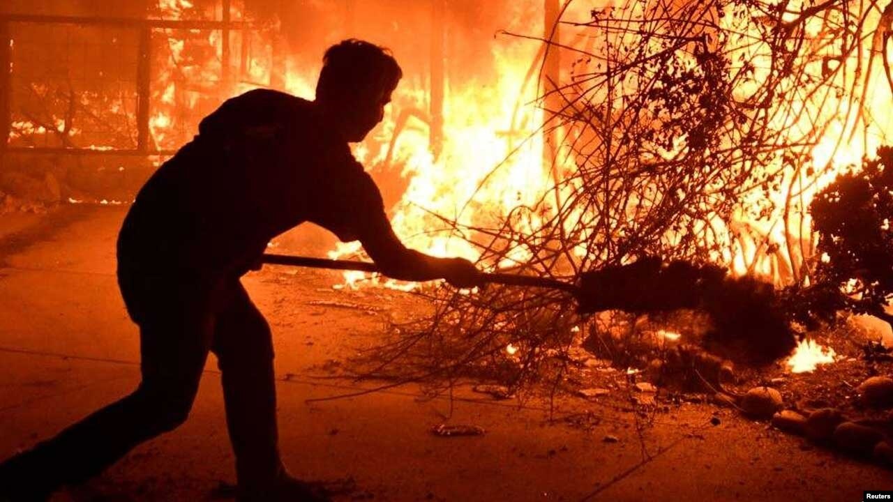 https://gdb.voanews.com/