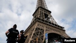 پاریس روز یکشنبه را بدون خودرو سپری کرد
