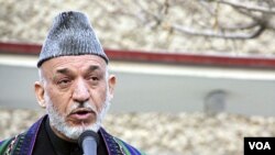 President Afghanistan Hamid Karzai menyerukan agar tentara NATO ditarik dari desa-desa di Afghanistan.