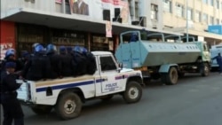 Zimbabwe Police Storm Opposition MDC Headquarters In Harare