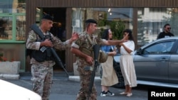 Ливанские военные в районе расположения посольства США. Авкар (пригород Бейрута), 5 июня 2024 г. 