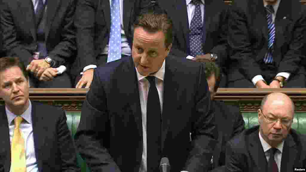 Britain's Prime Minister David Cameron speaks to parliament about the hostage situation in Algeria, in London, January 18, 2013.