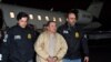 Pedagang Narkoba Meksiko 'El Chapo' Diekstradisi ke AS
