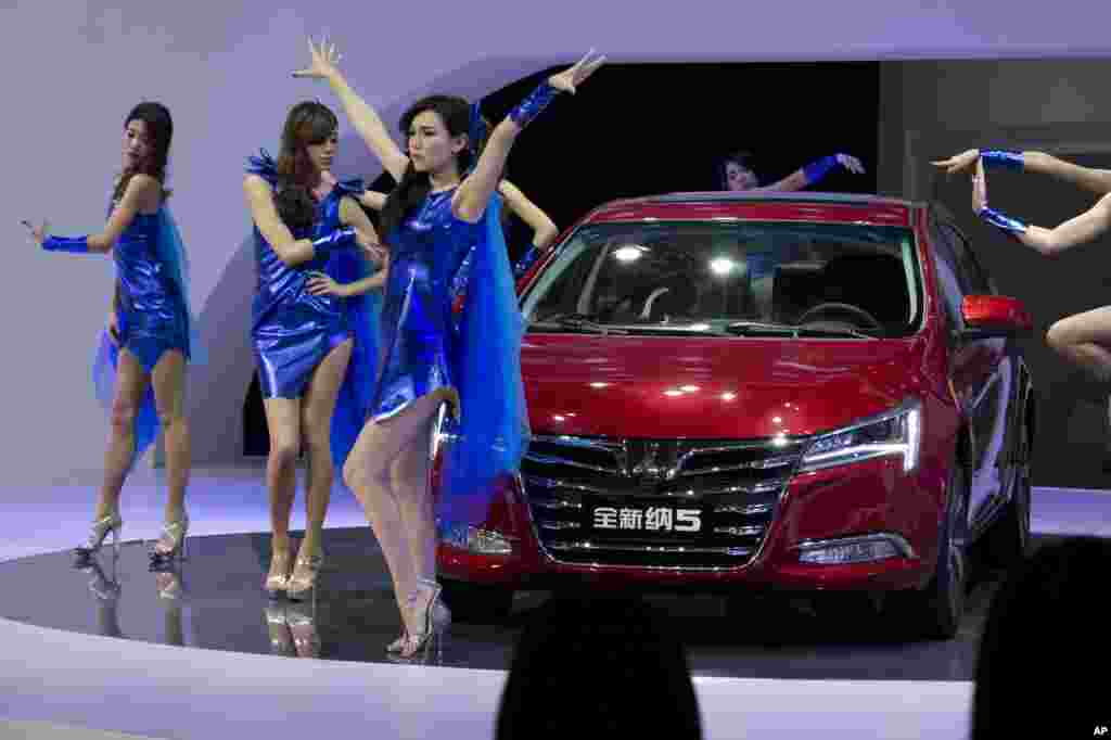 China Auto Show No Models