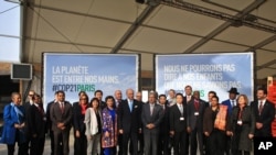 Les chefs d'Etat réunis pour la "pré-COP 21" au Bourget, France, le 8 novembre 2015.