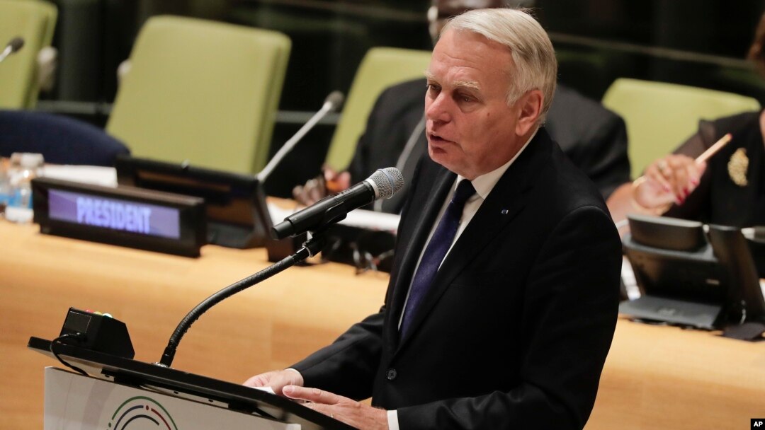 Menteri Luar Negeri Perancis Jean-Marc Ayrault saat berbicara di markas PBB di New York bulan lalu. (Foto: Dok)