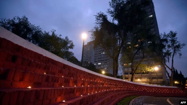 Homenaje a las víctimas del devastador terremoto de 1985, en México.