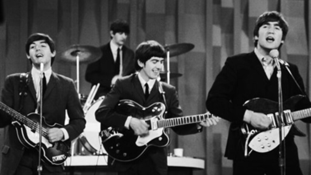 Penampilan perdana The Beatles di Amerika Serikat dalam program "Ed Sullivan Show" pada Februari 1964 di New York.