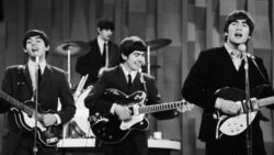 Penampilan perdana The Beatles di Amerika Serikat dalam program "Ed Sullivan Show" pada Februari 1964 di New York.