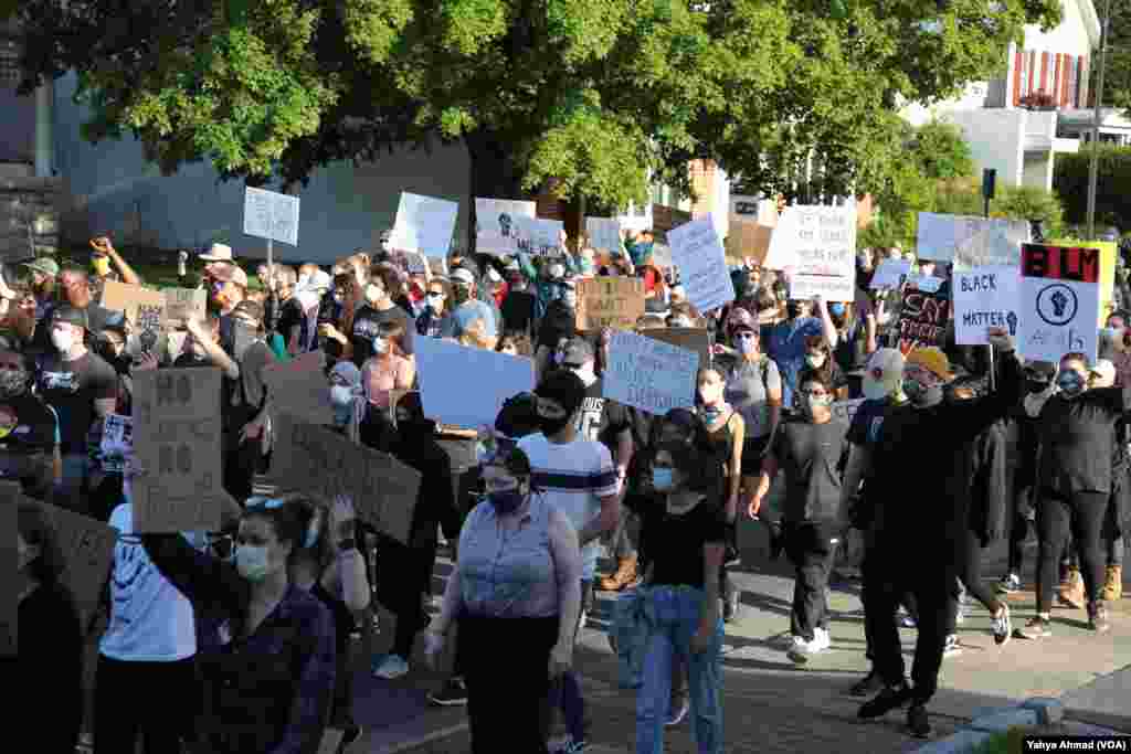 Peaceful protests in Harrisonburg