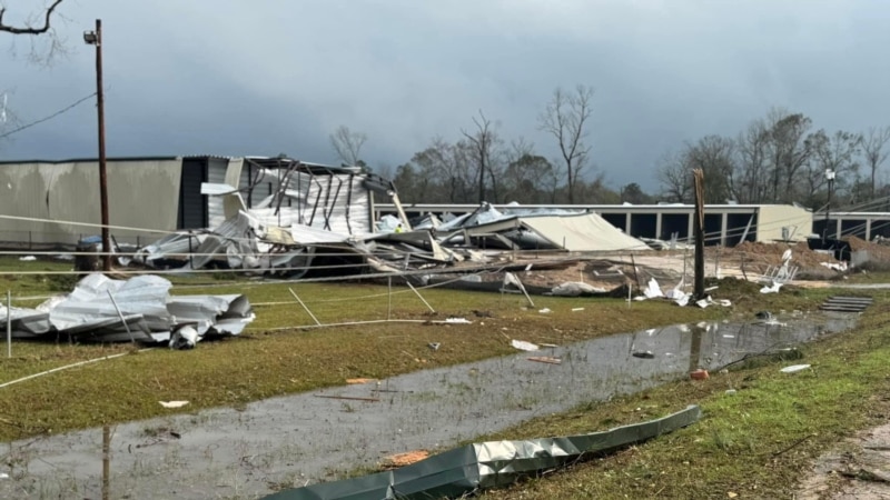 Storms delay, cancel thousands of flights across US