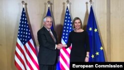 Visoka predstavnica EU Federica Mogherini i američki šef diplomatije Rex Tillerson, Brisel 5. decembar 2017.