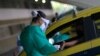 Warga Lakukan Langkah Ekstra Agar Kebagian Tes Virus Corona di Brazil