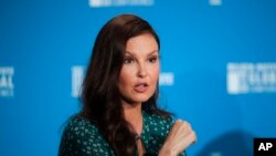 La actriz Ashley Judd habla sobre feminismo durante la Milken Institute Global Conference. Beverly Hills, California. 30/4/18.