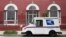 Một xe giao thư của Cơ quan Bưu chính Hoa Kỳ (USPS).