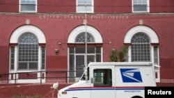 Kantor pos US Postal Service (USPS) di Philadelphia, Pennsylvania, AS, 14 Agustus 2020. (Foto: REUTERS/Rachel Wisniewski)