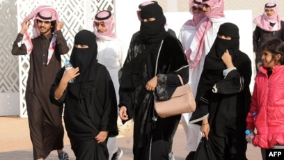 البحرين في بنات الهوى تشكيلة واسعة