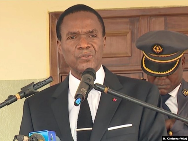 Cameroon Defense Minister Joseph Beti Assomo speaks at the defense headquarters in Yaounde, Jan. 21, 2019.