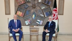 Un négociateur américain rencontre le président afghan à Kaboul