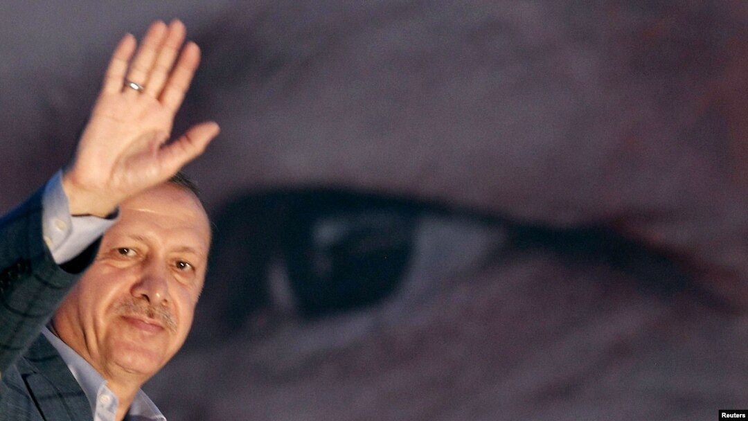 10-avgust kuni bo'lib o'tgan umumxalq saylovida Toyib Erdog'an Turkiya prezidenti etib saylandi.