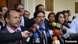 VOA: INFORME DESDE COLOMBIA