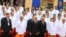 Cambodian King Norodom Sihamoni (in middle) in group photo with ruling members of National Assembly on first session. (Photo: VOA Khmer)