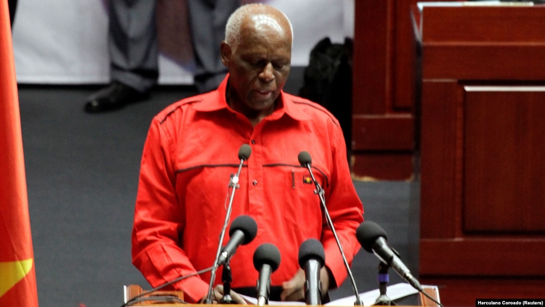 José Eduardo dos Santos, Presidente de Angola 