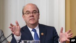 美国国会兰托斯人权委员会共同主席麦戈文议员（Rep. Jim McGovern, D-MA，资料图）