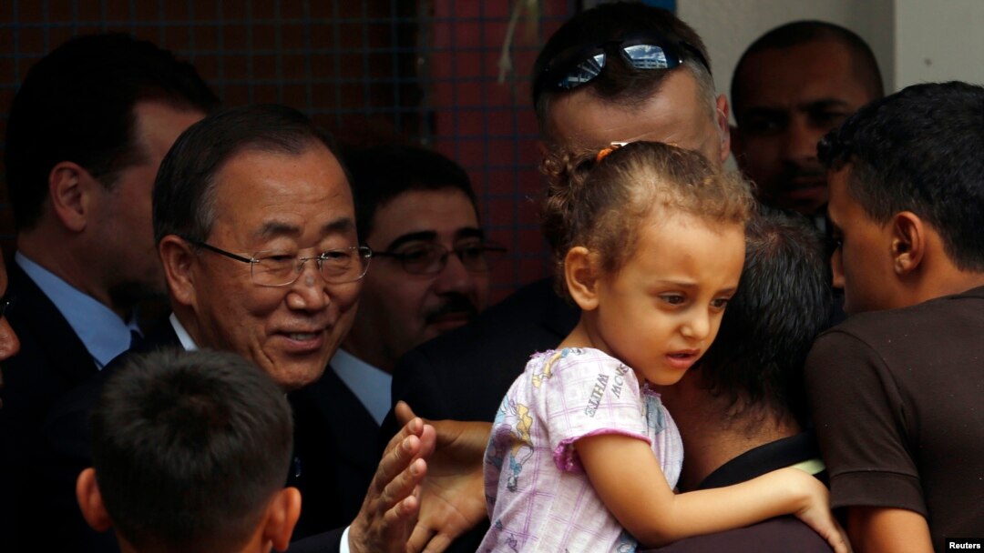 Sekjen PBB meninjau sekolah PBB untuk para pengungsi di Gaza (14/10).