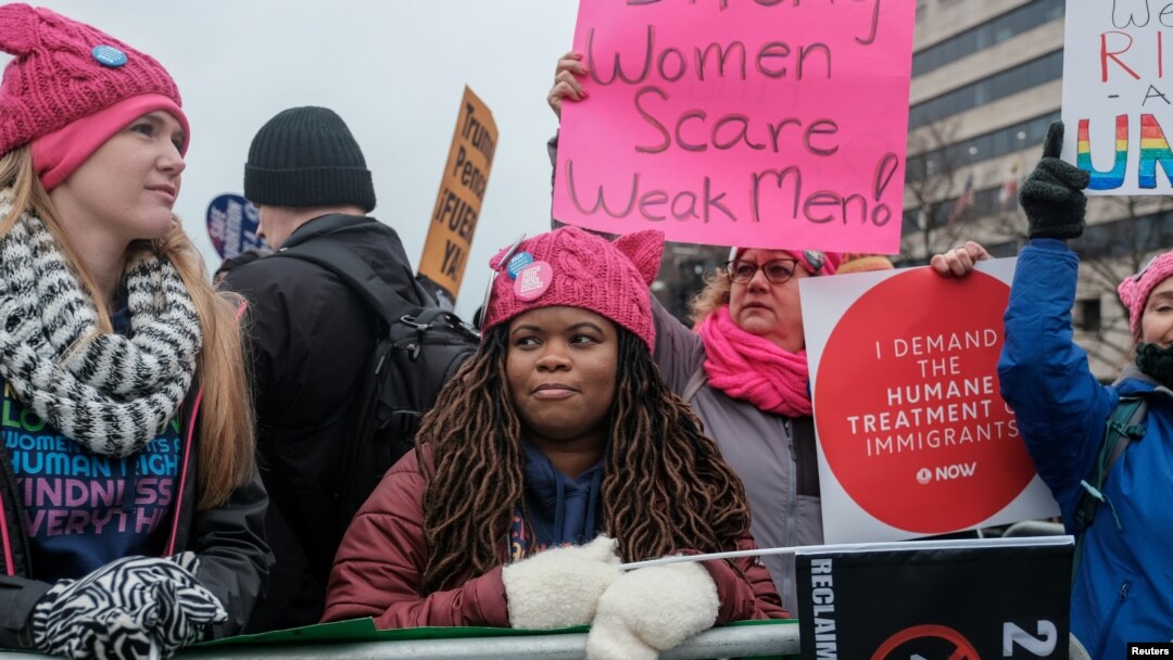 Manifestantes durante la cuarta marcha de las mujeres en Washington D.C. el 18 de enero del 2020. 