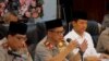 Kapolri Jenderal Polisi Tito Karnavian memberikan keterangan pers terkait aksi terorisme di Surabaya dan Sidoarjo, Senin, 14 Mei 2018. (Foto: VOA/Petrus Riski)