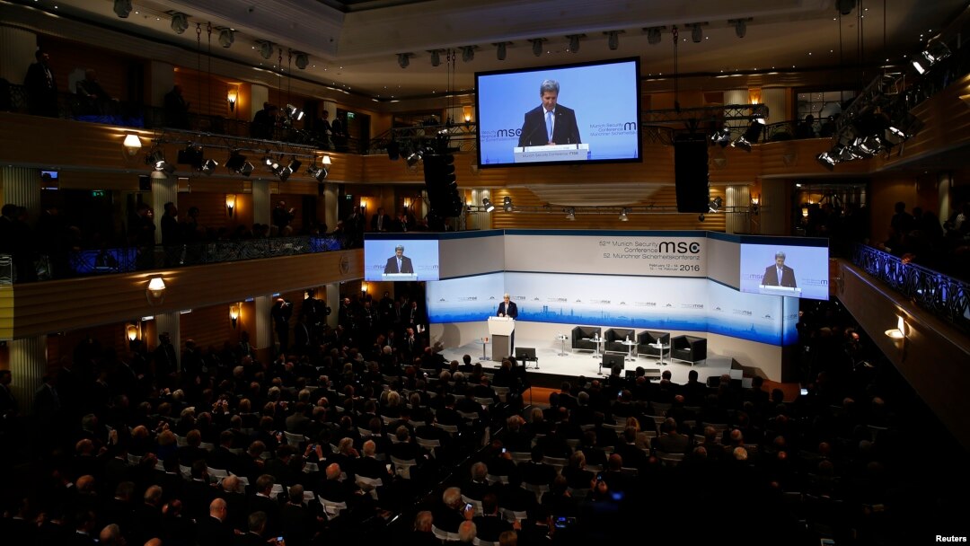 Ngoại trưởng Hoa Kỳ John Kerry phát biểu tại Hội nghị An ninh Munich ở Đức, 13/2/2016.