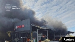Супермаркет, поврежденный в результате удара российского беспилотника в Одесской области, Украина, 15 октября 2026 года ( Фото: Volodymyr Zelenskiy via Telegram/Reuters)