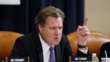 Predsjedavajući Odbora Predstavničkog doma za obavještajne poslove Mike Turner, R-Ohio, razgovara s novinarima na Capitol Hillu u Washingtonu, 15. februara 2024.