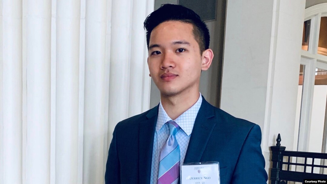 Sinh viên trung học Derrick Ngô, thành phố Houston, bang Texas.