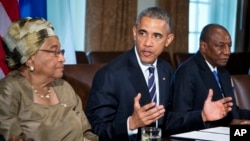 El presidente Obama aplaudió los esfuerzos de los presidentes de Liberia, Guinea y Sierra Leona.