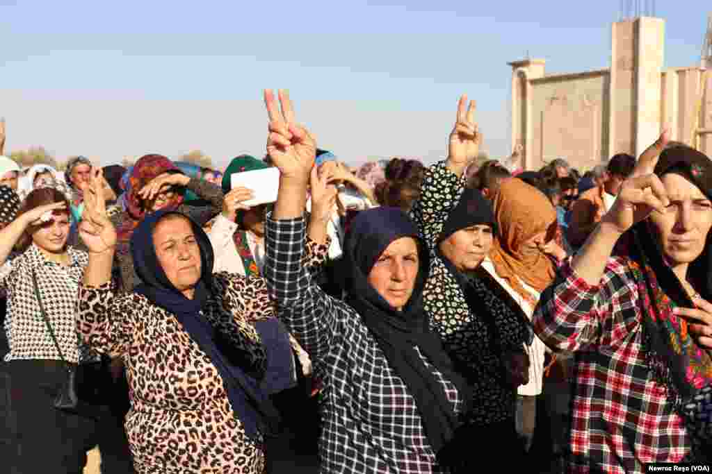 Her&#234;ma Şehba Ya Ko&#231;ber &#219; Derbider&#234;n Efr&#238;n&#234; T&#234; Dorp&#234;&#231;kirin